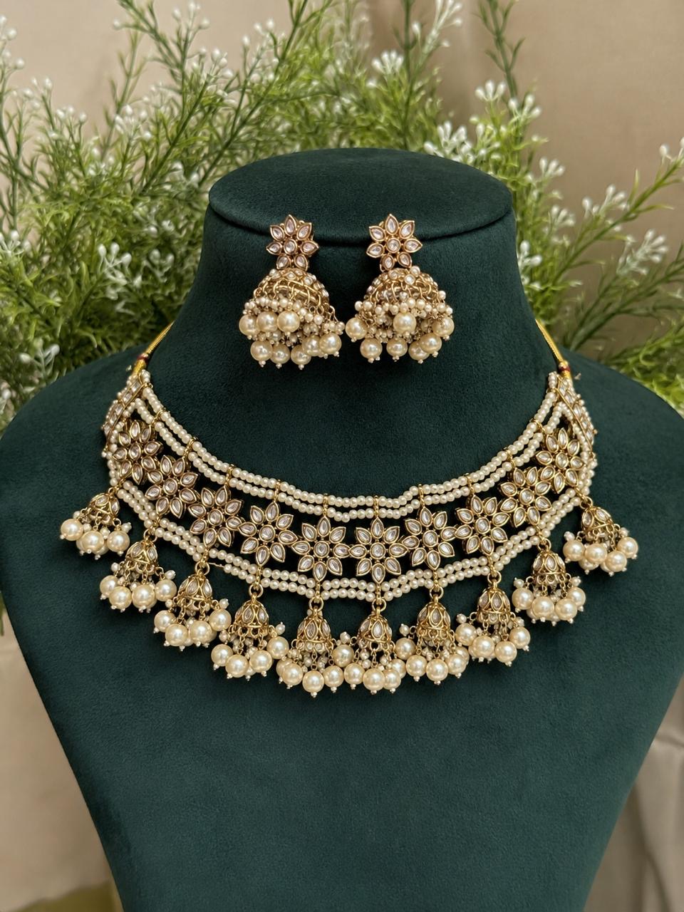 Rajwada pearl chokar